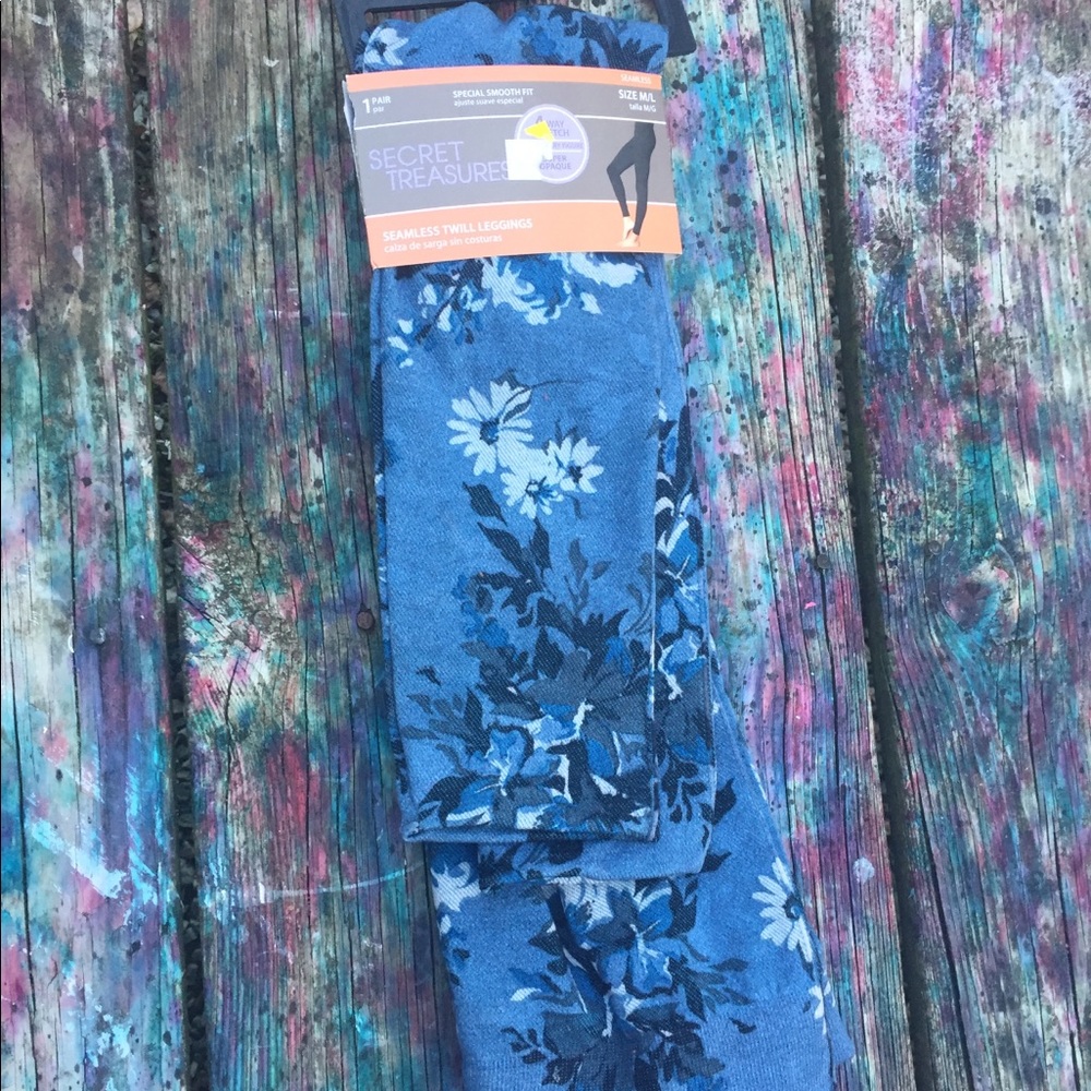 Floral pattern leggings